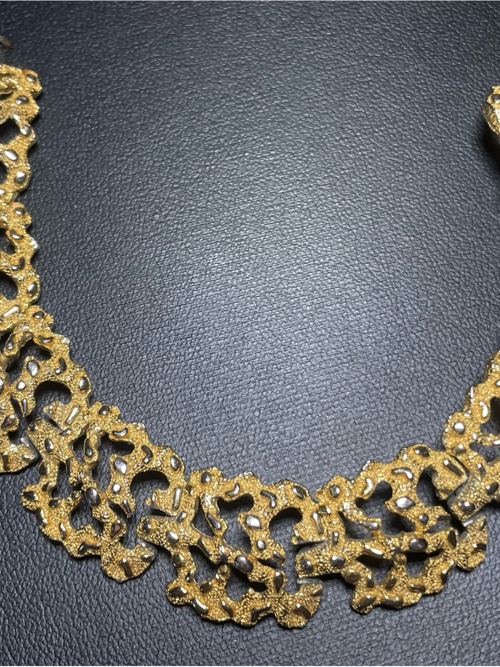 Crown Trifari brutalist heavy Link bracelet- Women Jewelry